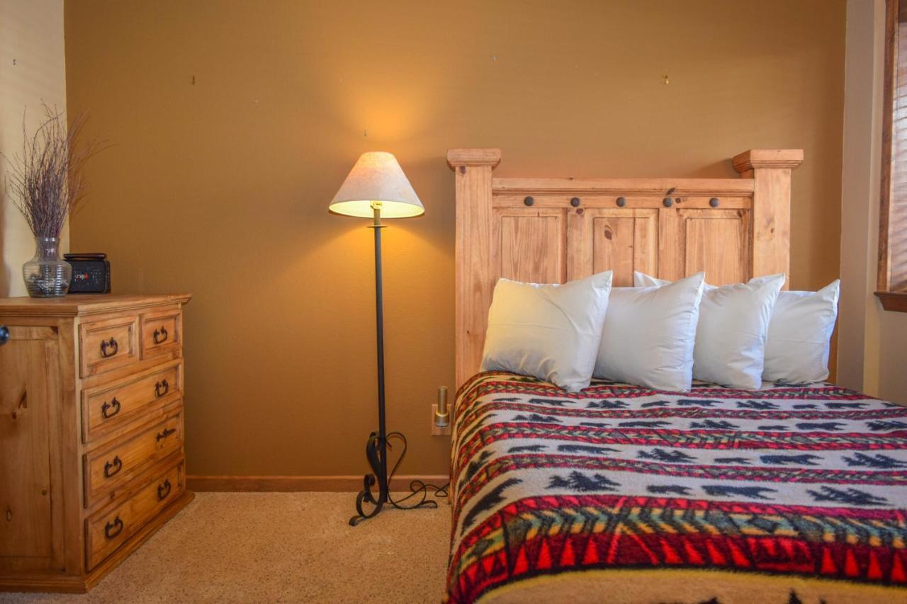 Aspen West 5 Townhouse With High Speed Wifi Apartamento Red River Exterior foto